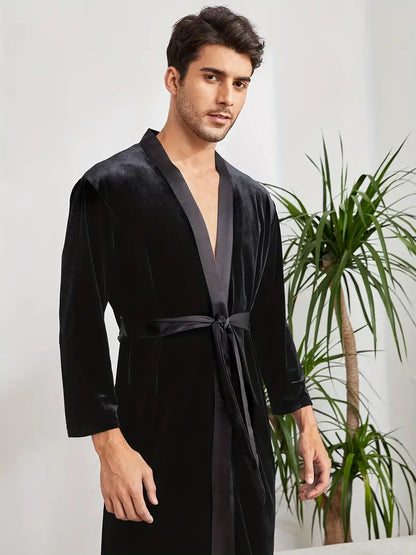 Peignoir Luxueux Noir en Tissu Éponge et Doux